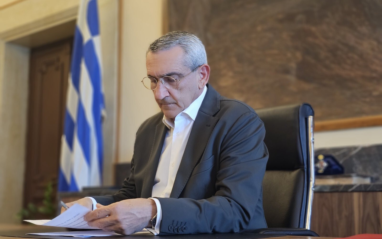 Κατάργηση του θεσμού των Επάρχων και των Εντεταλμένων Περιφερειακών Συμβούλων στο Π.Σ. Ν. Αιγαίου