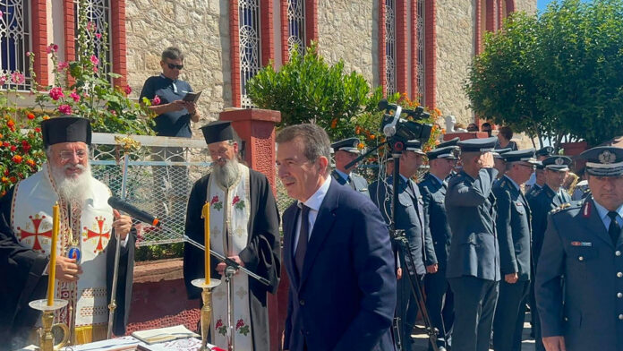 Έναν χρόνο μετά την τραγωδία στη Χαλκιδική με τη νεκρή αστυνομικό: Αποκαλυπτήρια μνημείου για τη Μαρία Ζαφείρη παρουσία Χρυσοχοΐδη