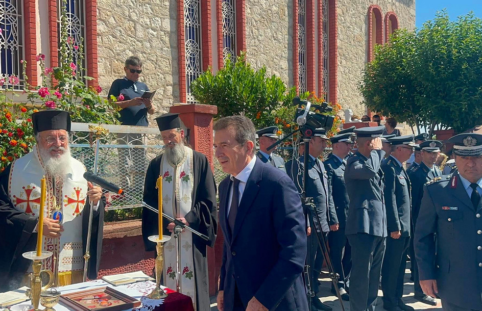 Έναν χρόνο μετά την τραγωδία στη Χαλκιδική με τη νεκρή αστυνομικό: Αποκαλυπτήρια μνημείου για τη Μαρία Ζαφείρη παρουσία Χρυσοχοΐδη