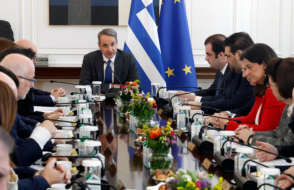 Κυβερνητική παρέμβαση για ακρίβεια, οφειλές και φοροελαφρύνσεις – Ο οδικός χάρτης και το πακέτο της ΔΕΘ