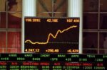 Χρηματιστήριο: Πάνω από 6 δισ. ευρώ προβλέπεται να συγκεντρώσουν οι εισηγμένες στο πρώτο εξάμηνο – Σε ρυθμούς ρεκόρ η κεφαλαιαγορά