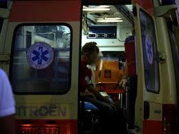 Νεκρή γυναίκα από μαχαιριά στην πλάτη στη Σύρο: Διασώστρια του ΕΚΑΒ – Τι υποστηρίζει το ζευγάρι που λογομάχησε: «Πήγε να μας ληστέψει, ήμασταν σε άμυνα»