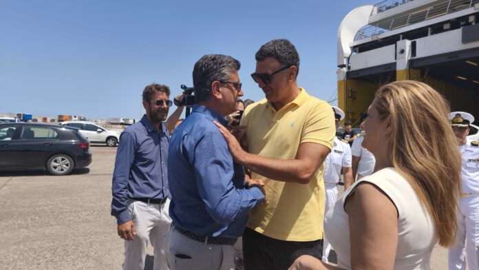 Βασίλης Κικίλιας στο Λιμάνι της Κυλλήνης: επίσκεψη του Υπουργού