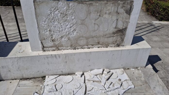 Πλατεία Ηρώων Κατερίνης: Βανδαλισμοί