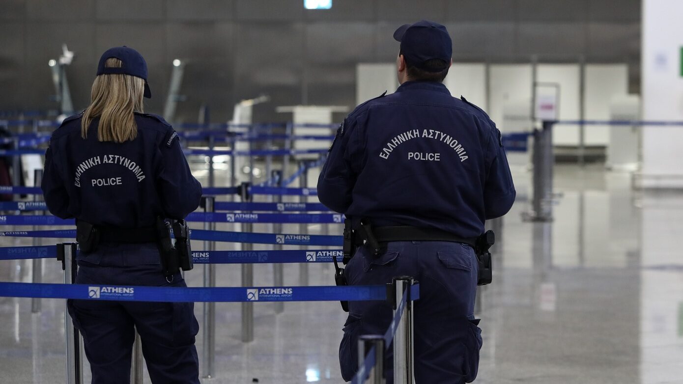 45χρονος καταζητούμενος από το Βέλγιο για απάτες με κρυπτονομίσματα συνελήφθη στο αεροδρόμιο «Ελ. Βενιζέλος»