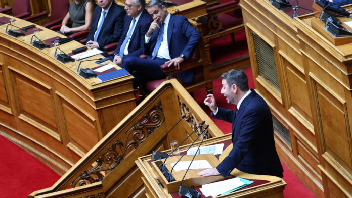 Ανδρουλάκης σε Μητσοτάκη: Οι πολίτες χρειάζονται λύσεις για την ακρίβεια, όχι «λυπάμαι» και «θυμώνω»