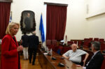 ΣΥΡΙΖΑ: Σε εξέλιξη η ψηφοφορία για την εκλογή της Ρένας Δούρου στην προεδρία της ΚΟ, αμέσως μετά συνεδριάζει η Κεντρική Επιτροπή