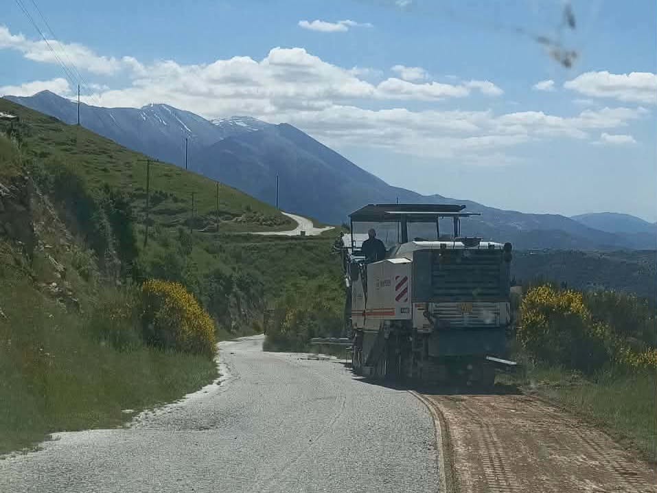 Αποκατάσταση της περιμετρικής οδού στο Λιβάδι Ελασσόνας σε εξέλιξη