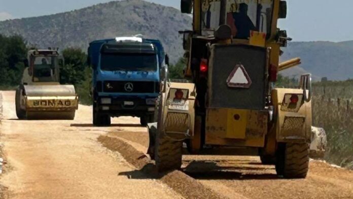 Δήμος Παλαμά: Έργα αγροτικής οδοποιίας στη Δ.Κ. Σελλάνων
