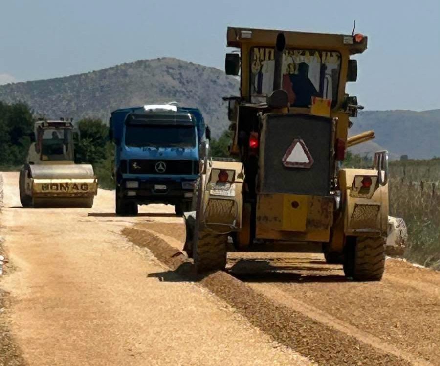 Δήμος Παλαμά: Έργα αγροτικής οδοποιίας στη Δ.Κ. Σελλάνων