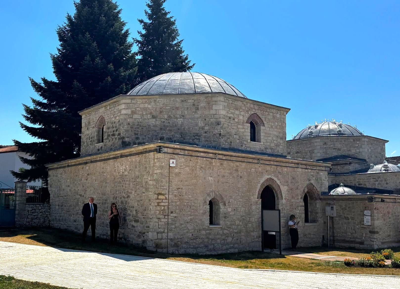 Ιωάννινα: Δύο σημαντικά μνημεία αποδόθηκαν σήμερα στην πόλη
