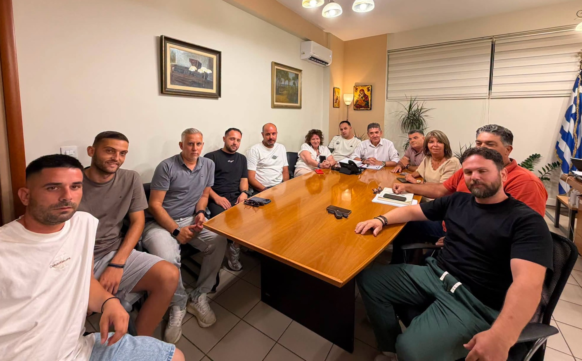 Δήμαρχος Δυτ. Αχαΐας: Συνάντηση με τον Εμπορικό Σύλλογο Δύμης