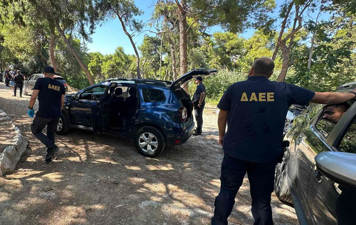 Φωτιά στο παλιό κτίριο του Μπάντμιντον στο Γουδή: τρεις συλλήψεις