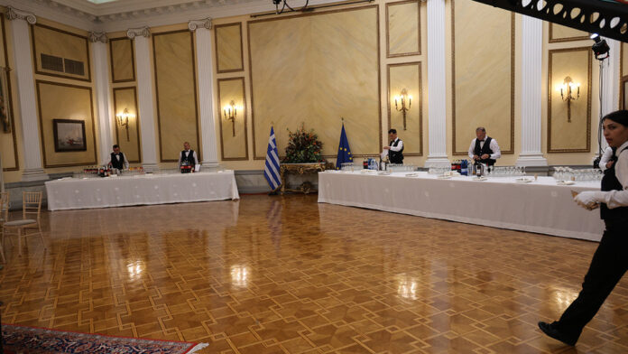 Δεξίωση στο Προεδρικό Μέγαρο για την 52η επέτειο αποκατάστασης της Δημοκρατίας σε εξέλιξη