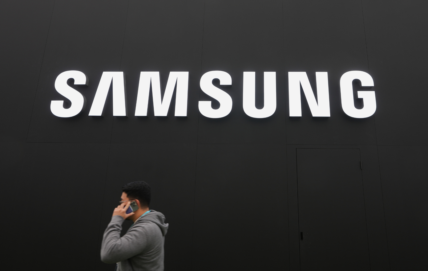 Samsung: Οι μετοχές καταρρέουν παρά τα ρεκόρ κερδών για τρίτο συνεχόμενο τρίμηνο