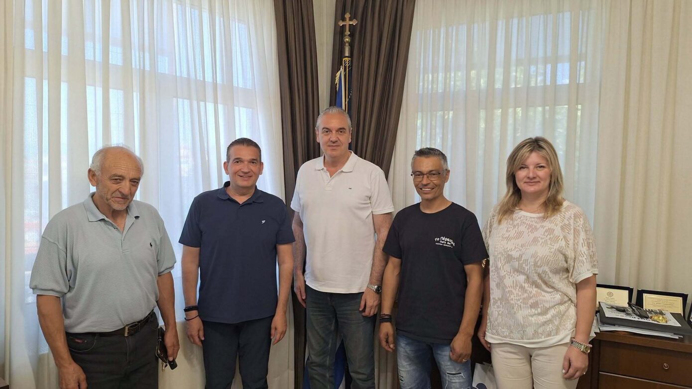 Δήμαρχος Ελασσόνας: συνάντηση με τον Δ/ντή Γυμνασίου Βερδικούσιας