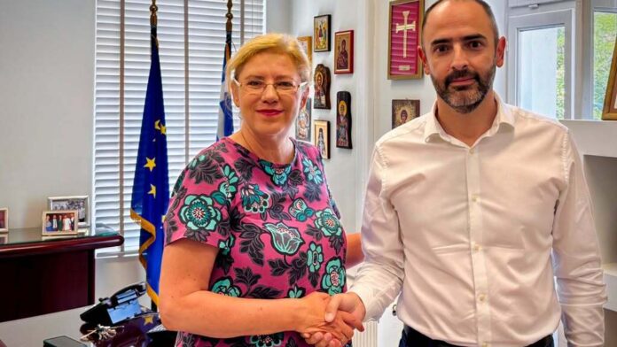 Διπλωματικοί εκπρόσωποι σε εθιμοτυπική επίσκεψη στο Δημαρχείο Φλώρινας