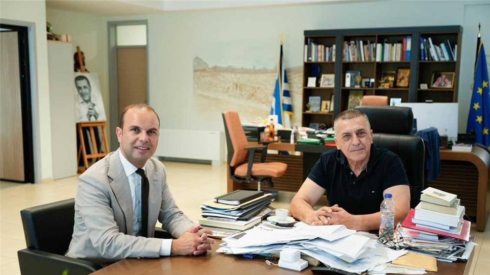 Ο νέος ιδιοκτήτης της ΑΕΛ στον Περιφερειάρχη Θεσσαλίας