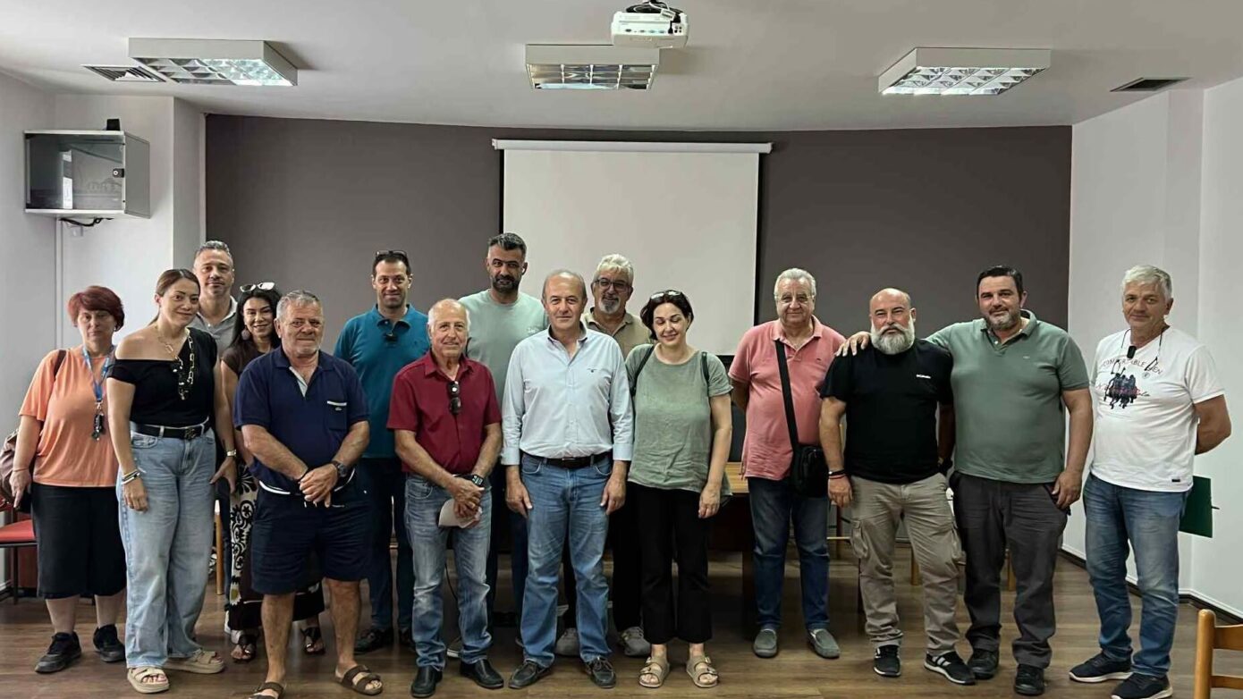 Συνάντηση Δημάρχου Ιεράπετρας με τα Τοπικά Συμβούλια της Δ.Ε. Μακρύ Γιαλού
