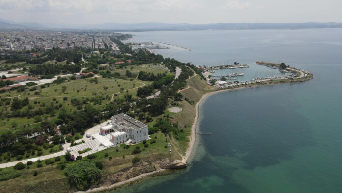 Στη Βουλή και πάλι ο αποκλεισμός της Καλαμαριάς από τον σχεδιασμό του Ενιαίου Παραλιακού Μετώπου