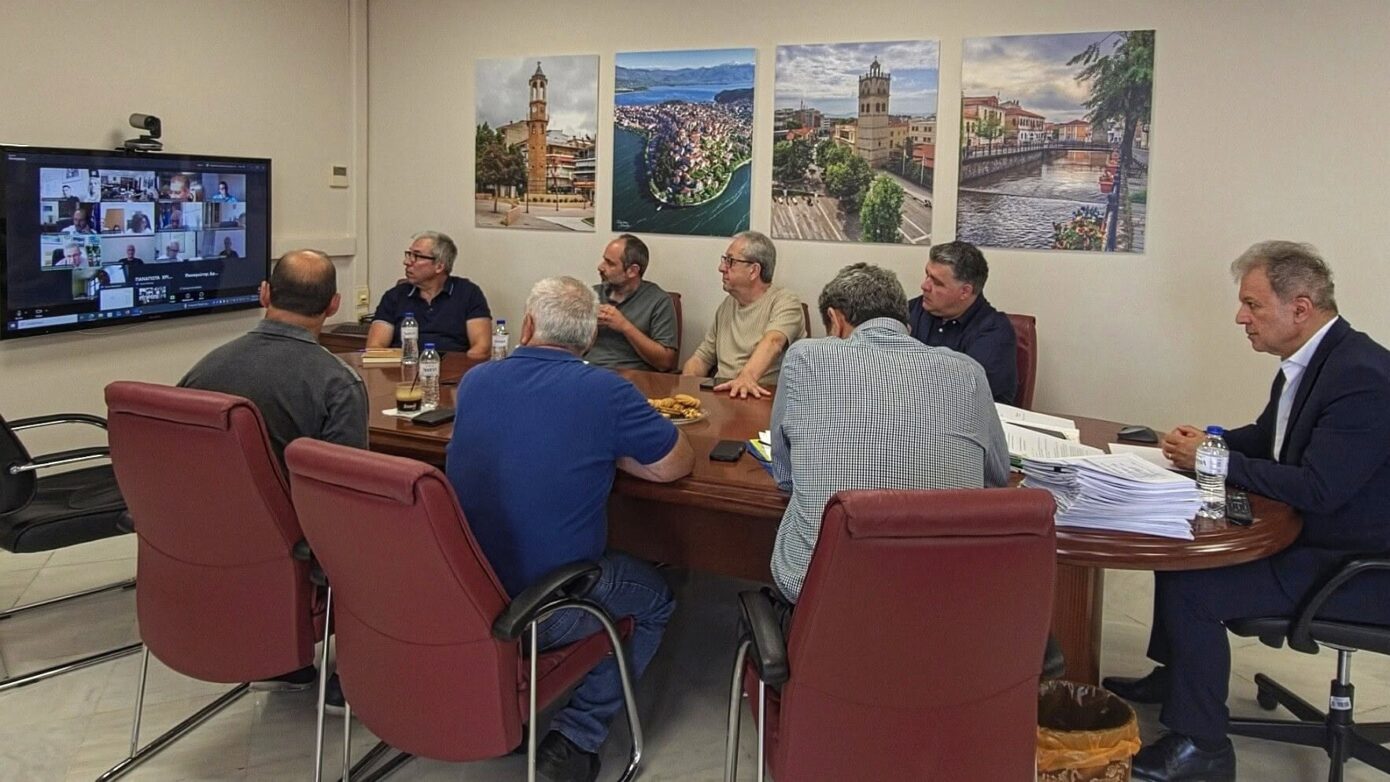 Περιφέρεια Δυτικής Μακεδονίας: Σύσκεψη για την αντιμετώπιση της εισβολής άγριων ζώων σε κατοικημένες περιοχές