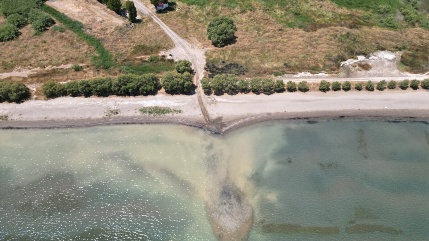 Παραλία της Σκάλας Ωρωπού αποκαταστάθηκε μετά το αυθαίρετο μπάζωμα