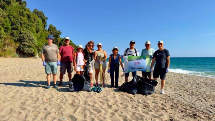Δ.Αγιάς: Εθελοντικός Καθαρισμός της παραλίας της Κουτσουπιάς