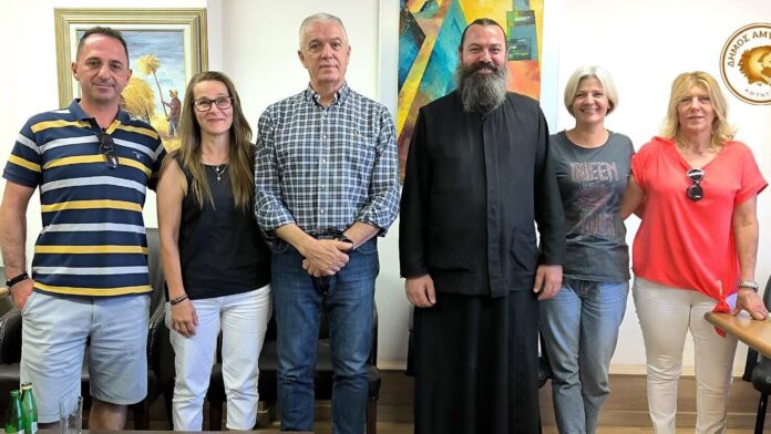 Εκκλησιαστική Επιτροπή Σκλήθρου επισκέφθηκε τον Δήμαρχο Αμυνταίου