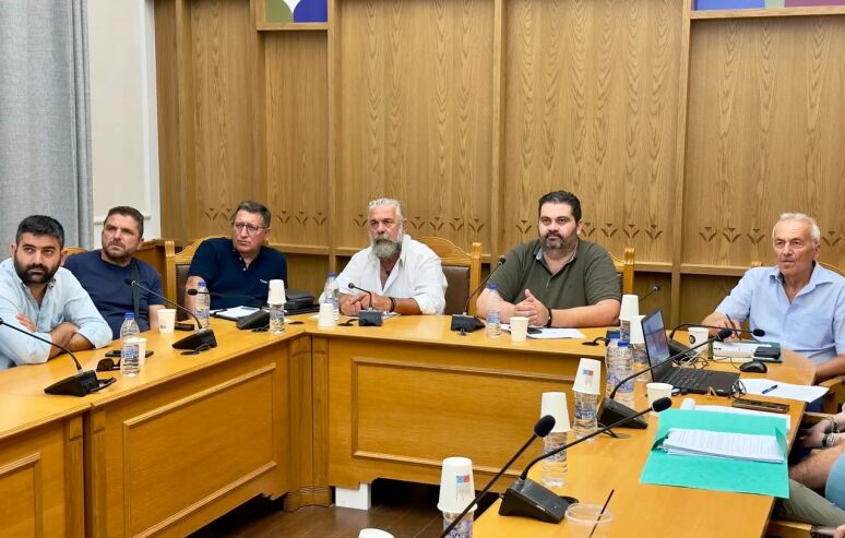 Περιφέρεια Κρήτης: Συνεδρίαση για τον στρατηγικό σχεδιασμό του κρητικού αμπελώνα και της σταφίδας σουλτανίνας