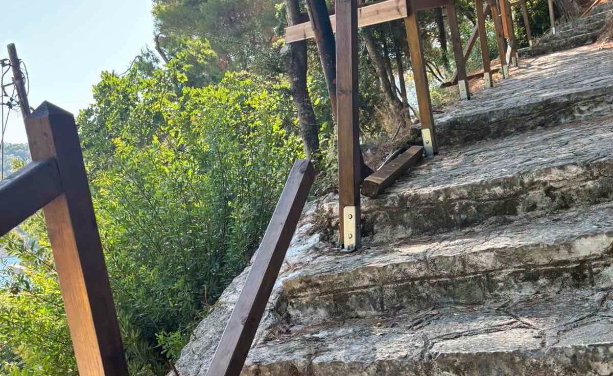Δ.Μεγανησίου: Περιστατικά βανδαλισμού, ρύπανσης και αυθαίρετης παρέμβασης σε δημοτικές εγκαταστάσεις