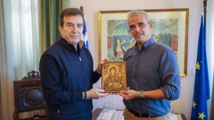 Δήμαρχος Μυτιλήνης συναντήθηκε με τον Υπουργό Προστασίας του Πολίτη