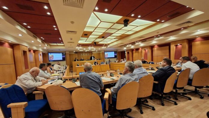 ΚΕΔΕ: Στον πάτο της ΕΕ η Αυτοδιοίκηση στην Ελλάδα – 2,55 δις ευρώ η «τρύπα» λειτουργικού κόστους