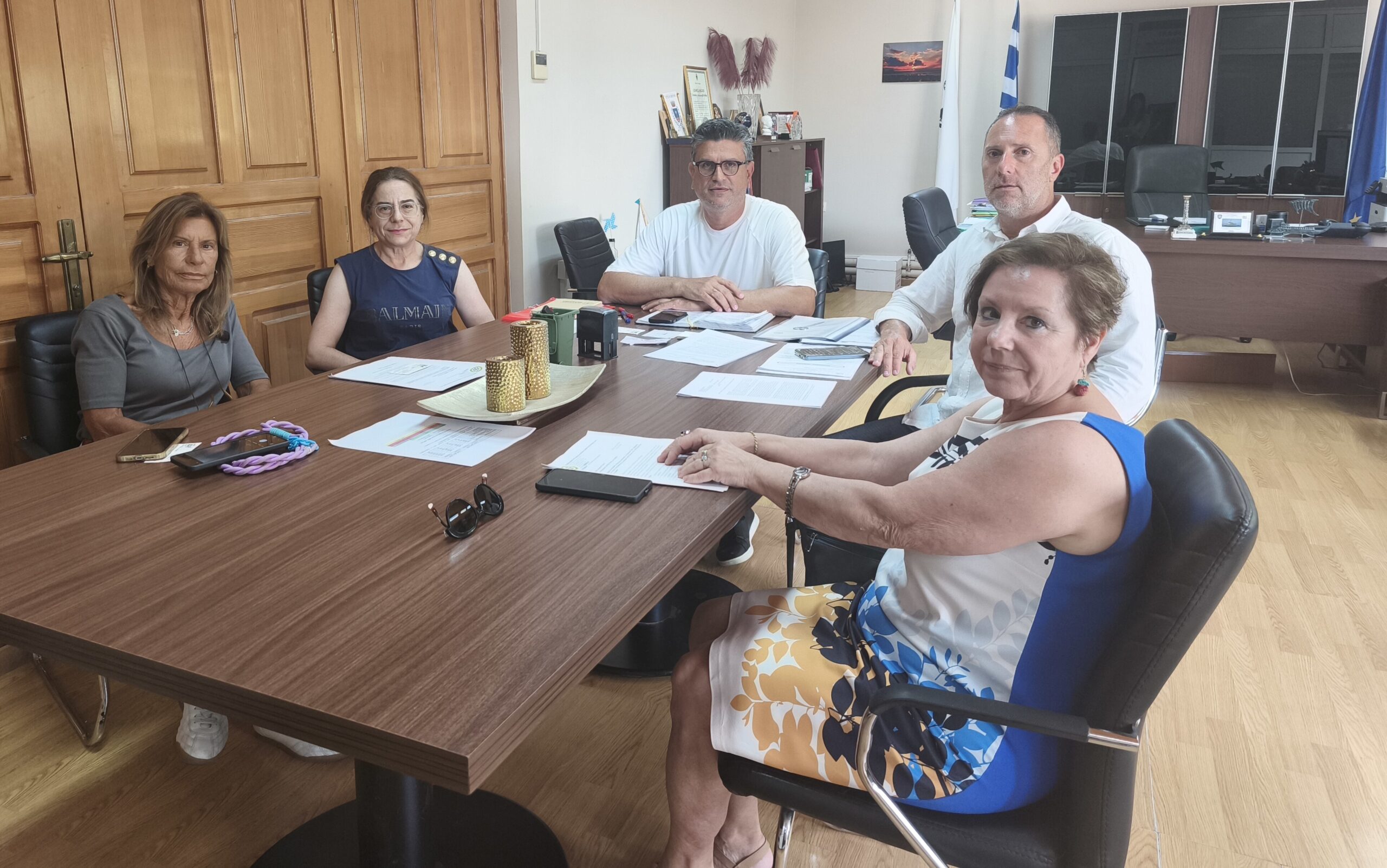 Διαχείριση αδέσποτων ζώων: Συνάντηση Δημάρχου Ανδραβίδας-Κυλλήνης