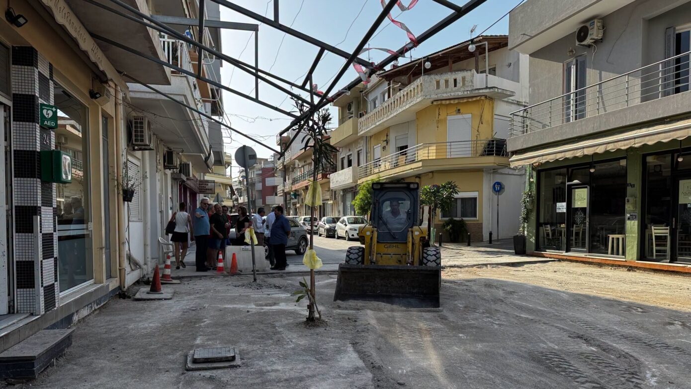 Δ.Ηρακλείου: Αλλάζει όψη η πλατεία Ελευθέρνης στα Καμίνια – Ξεκίνησαν οι εργασίες ανακατασκευής
