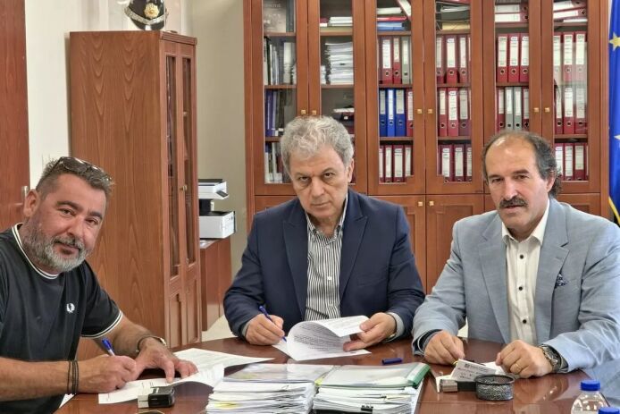 Περιφέρεια Δυτικής Μακεδονίας: Υπογραφή σύμβασης για τη συντήρηση του οδικού δικτύου Φλώρινας-Αμυνταίου