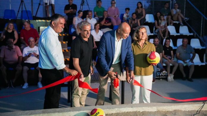 Δ.Μυτιλήνης: Εγκαίνια γηπέδων beach volley στην πλαζ Τσαμάκια