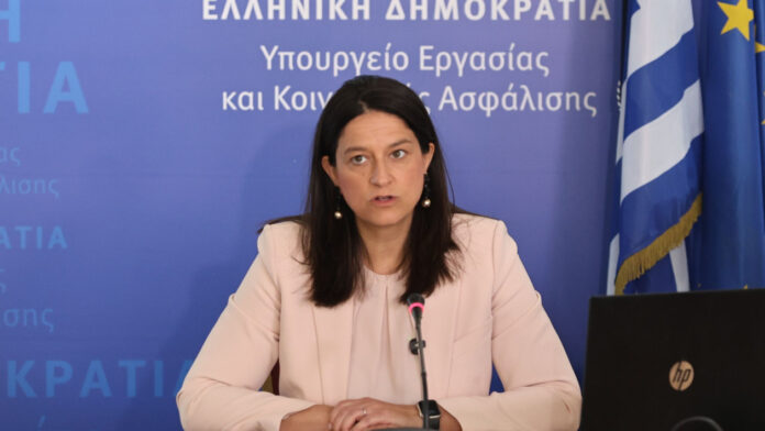 Νέο ασφαλιστικό νομοσχέδιο του Υπουργείου Εργασίας: Τι προβλέπει για επαγγελματίες και επιχειρήσεις