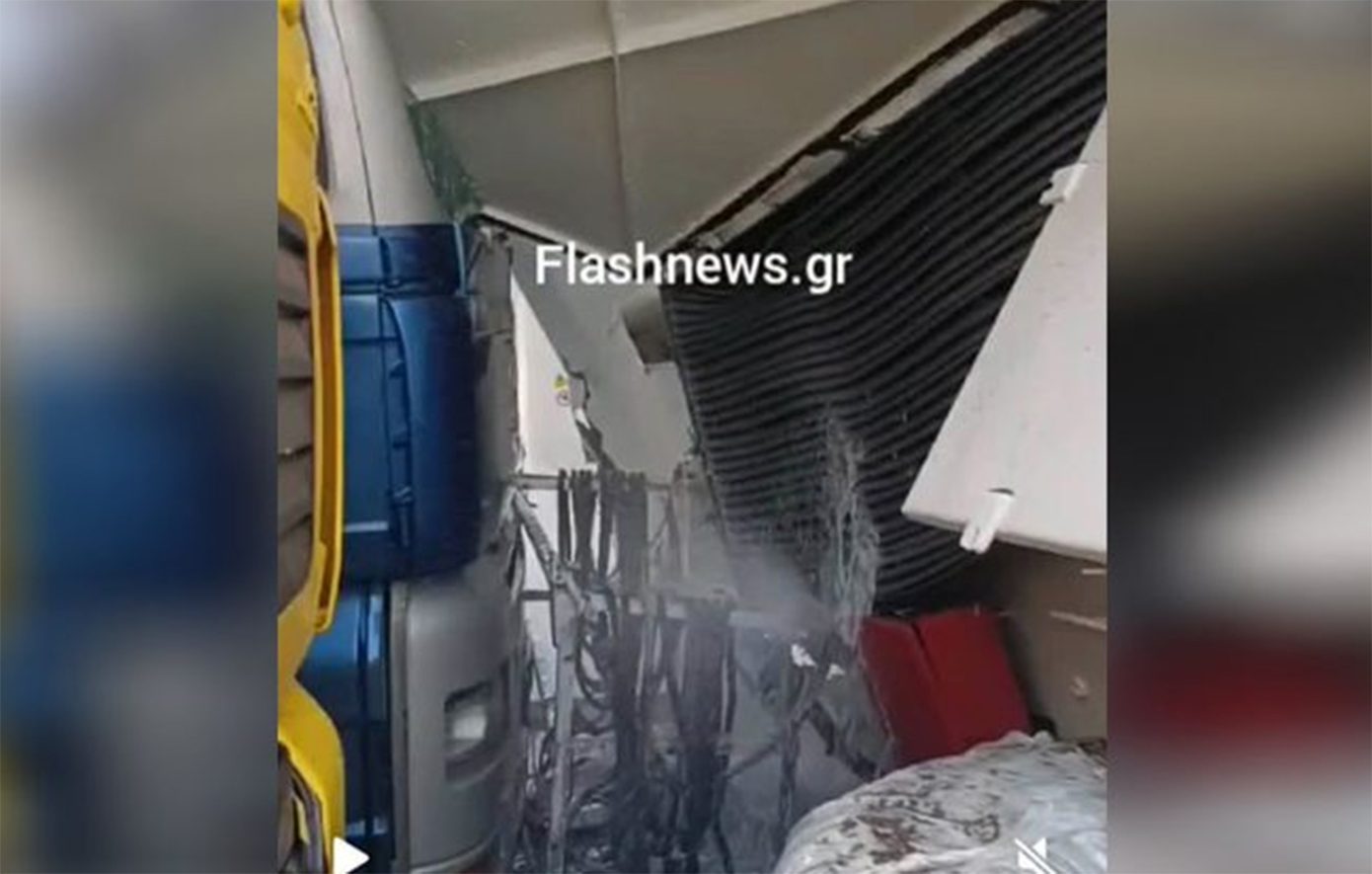 Σύγκρουση πλοίων στο λιμάνι της Σούδας: το επικίνδυνο φορτίο με υγραέριο και πίσσα