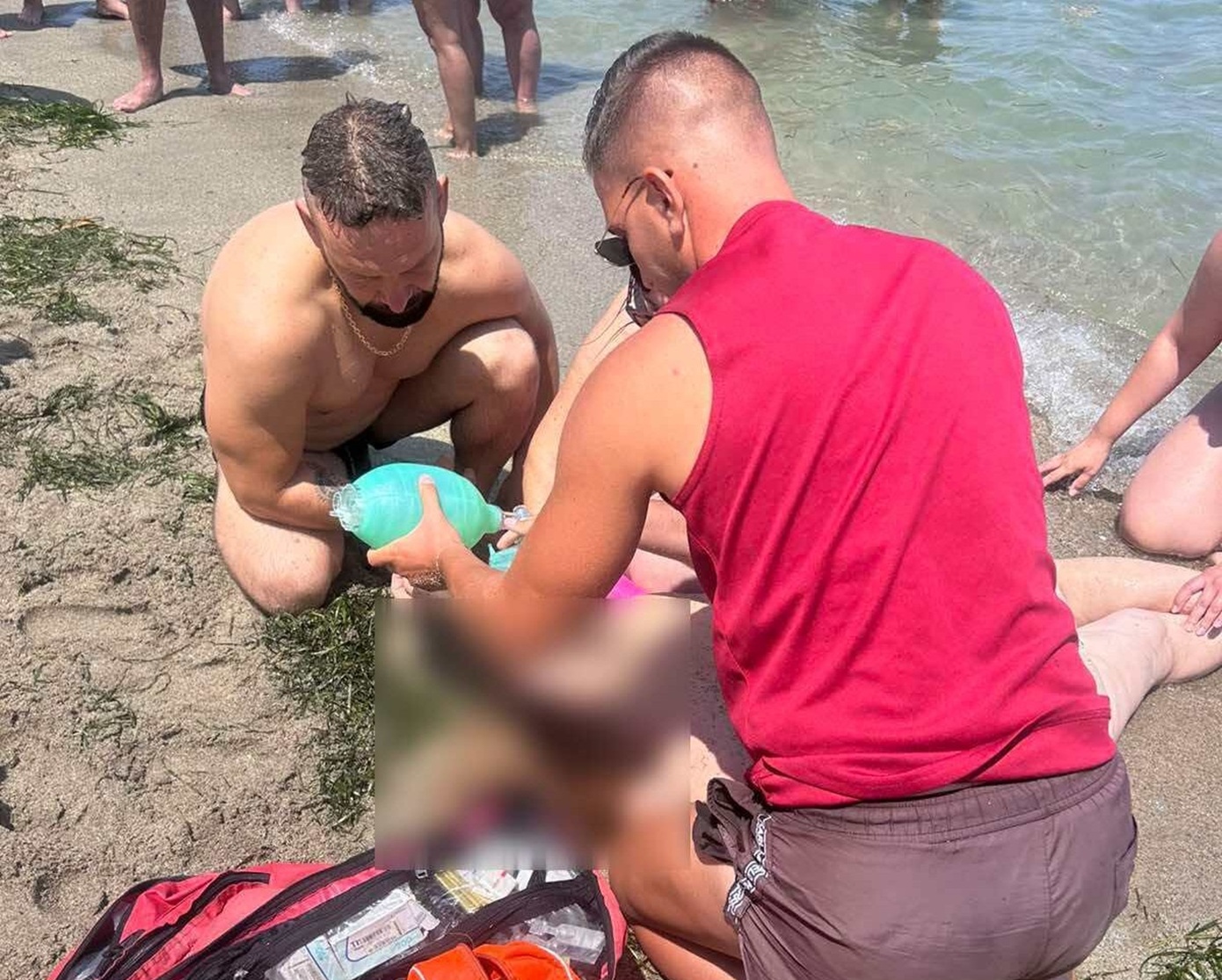 Ναυαγοσώστες έσωσαν 46χρονη από πνιγμό σε παραλία της Αγιάς στη Λάρισα