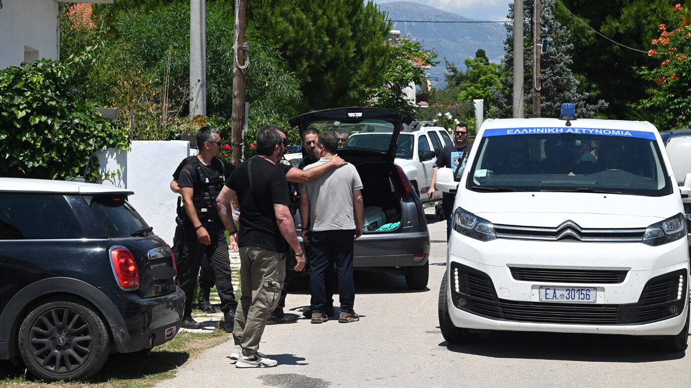 Διπλό φονικό στο Αίγιο: «Η μητέρα του είπε ότι την είχαν βάλει να τον σκοτώσει» – Τι έλεγε ο Ολύμπιος σε φίλη του