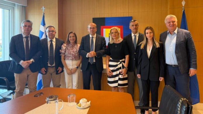 Γ.Γ. Αποκεντρωμένης Διοίκησης Πελοποννήσου: Συνάντηση με τον Κ. Χατζηδάκη
