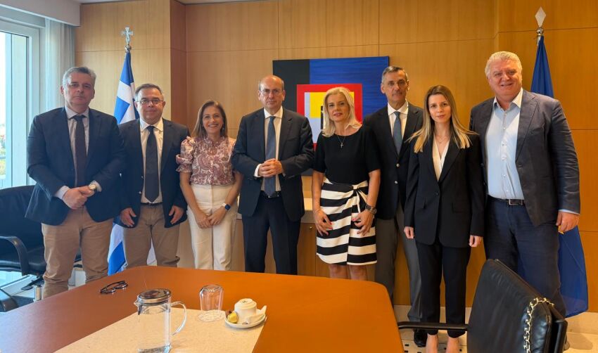 Γ.Γ. Αποκεντρωμένης Διοίκησης Πελοποννήσου: Συνάντηση με τον Κ. Χατζηδάκη