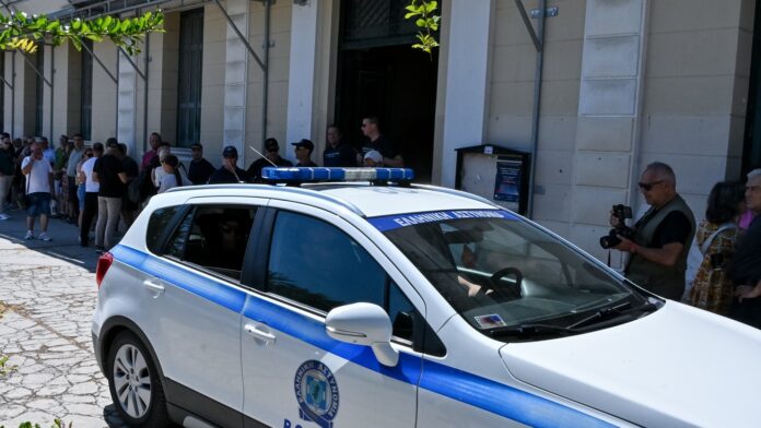 Προφυλακιστέοι οι αστυνομικοί που πυροβόλησαν τον 20χρονο στο Άργος – Τι υποστήριξαν στις απολογίες τους