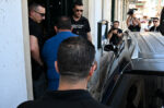 Αστυνομικοί που συνελήφθησαν για την αιματηρή καταδίωξη του 20χρονου στα δικαστήρια Ναυπλίου