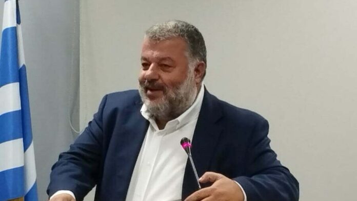 Δωρεά για στήριξη άπορων φοιτητών της Λειβαθούς υπέγραψε ο Δήμαρχος Αργοστολίου