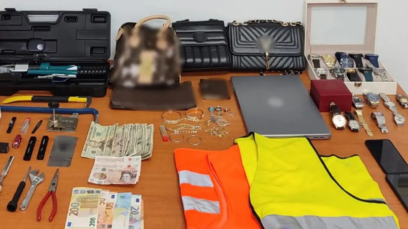 Δύο αλλοδαποί συνελήφθησαν για διαρρήξεις σε σπίτια στην Αττική – Παρίσταναν τους τεχνικούς