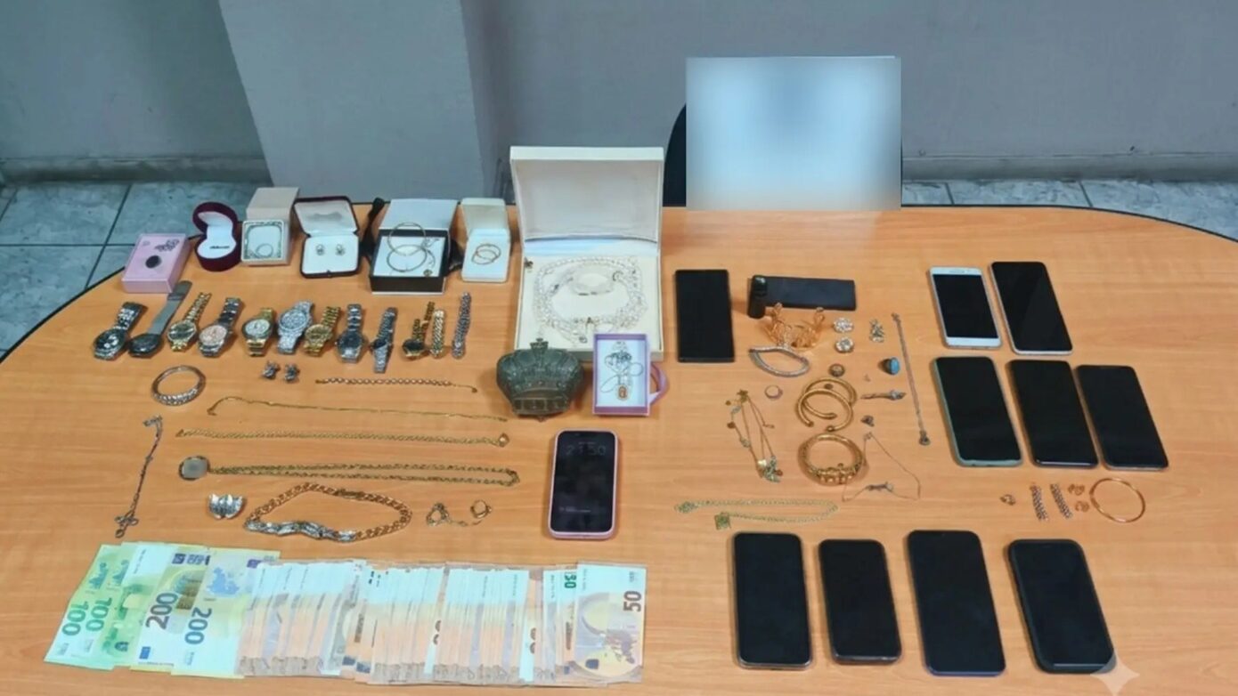 Σπείρα που «χτυπούσε» κοσμηματοπωλεία με κλεμμένα οχήματα συνελήφθη – Πάνω από 370.000 ευρώ η λεία τους