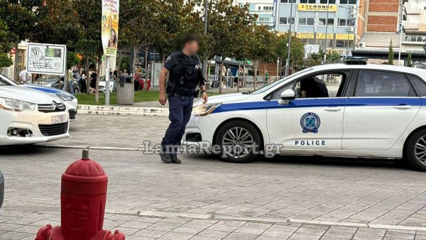 Άγριες συμπλοκές μεταξύ των νεαρών στο κέντρο της Λαμίας –