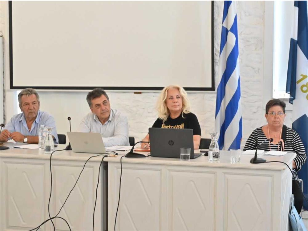 Δ. Κουρέτας σε σύσκεψη με τους Δημάρχους Σποράδων στη Σκιάθο για έργα