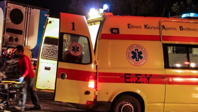 Οικογενειακό δράμα στη Λαμία: Η μητέρα κρατούσε αγκαλιά το νεκρό παιδί της για πάνω από ένα 24ωρο